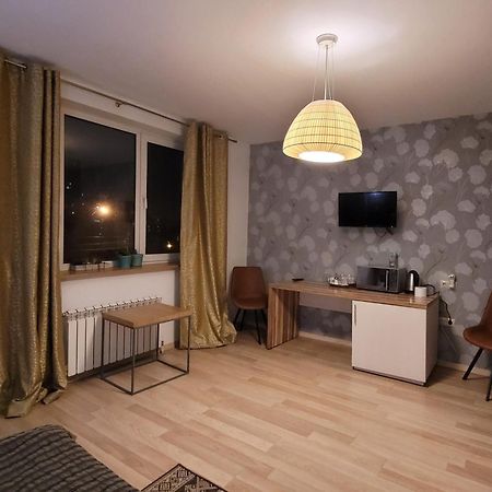 Mini Hotel On Demiivska Kiev Ngoại thất bức ảnh