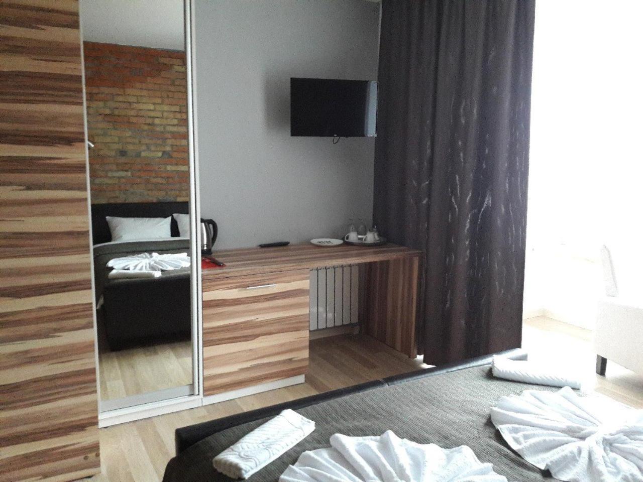 Mini Hotel On Demiivska Kiev Ngoại thất bức ảnh