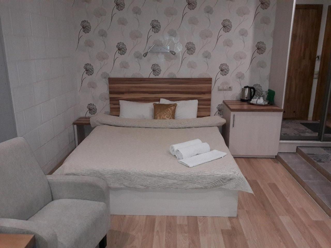 Mini Hotel On Demiivska Kiev Ngoại thất bức ảnh