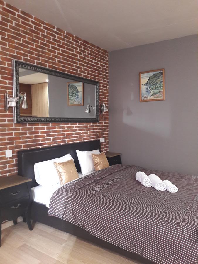 Mini Hotel On Demiivska Kiev Ngoại thất bức ảnh