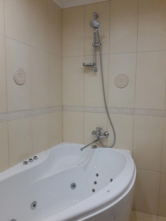Mini Hotel On Demiivska Kiev Ngoại thất bức ảnh