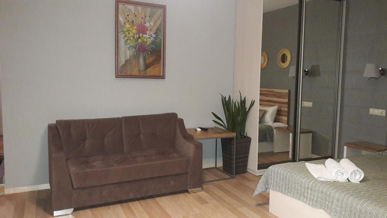 Mini Hotel On Demiivska Kiev Ngoại thất bức ảnh