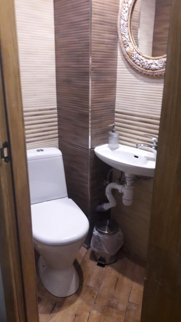 Mini Hotel On Demiivska Kiev Ngoại thất bức ảnh